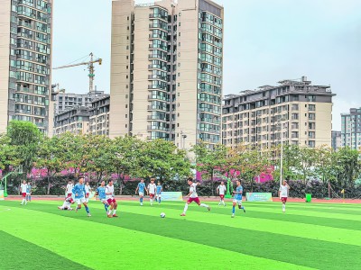 队展开首轮 队展开首轮