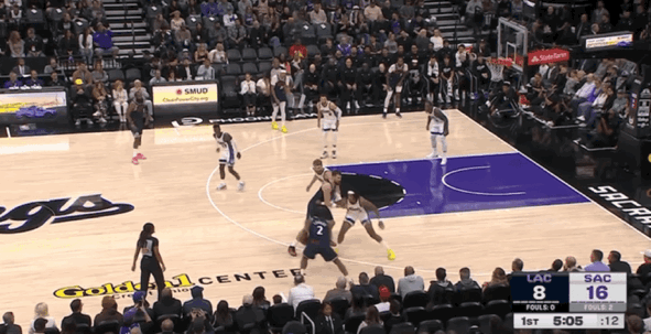 小德里克, 科林斯上篮 小德里克, 科林斯上篮